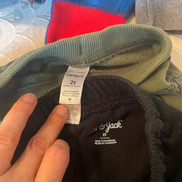 2T bundle of boys pants. - Picture 4 of 6